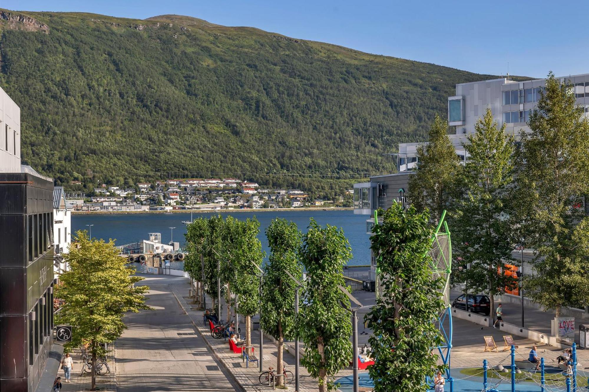 The Loft - Central Top Floor Apartment With 4 Bedrooms Tromsø Exterior foto